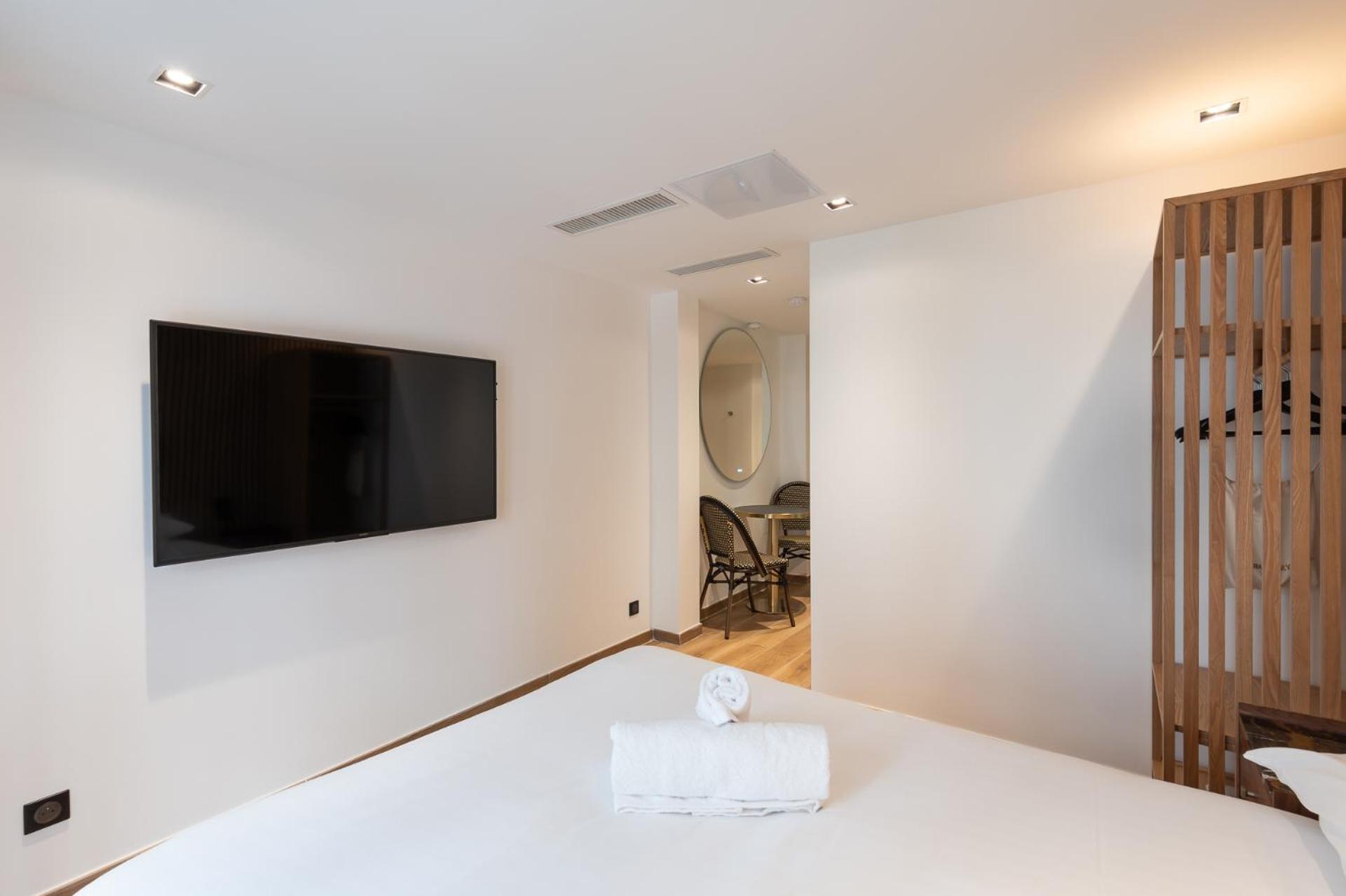 Les Suites Hcr 파리 외부 사진