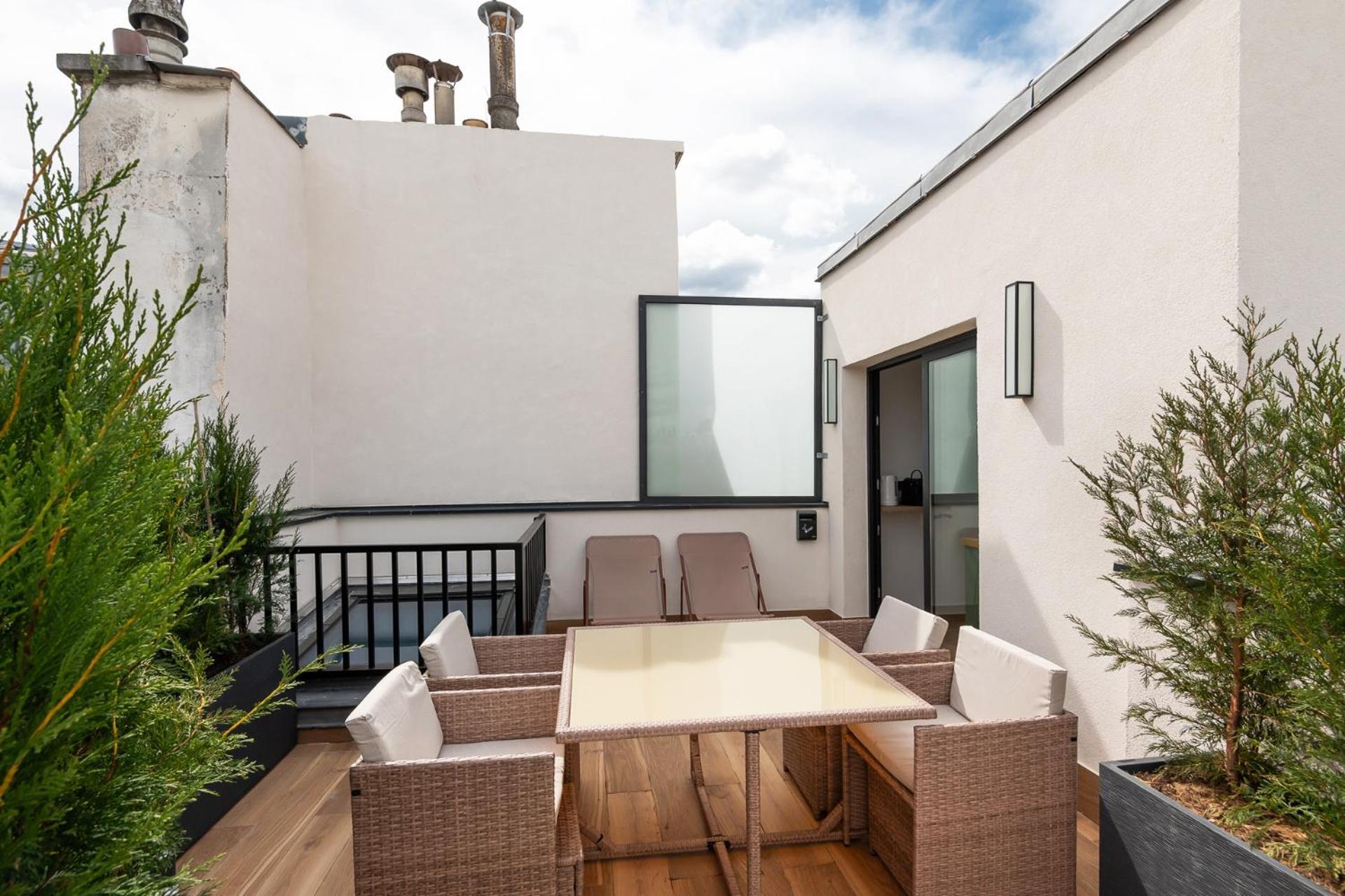 Les Suites Hcr 파리 외부 사진